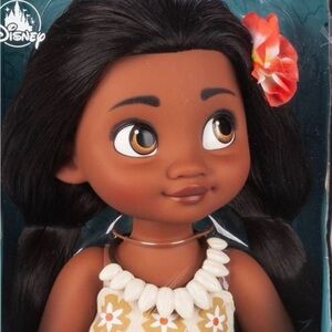 Disney Moana Adventure Doll with Flower Accessory